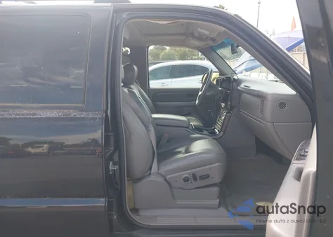 2005 GMC Yukon Xl 1500 Denali z USA, uszkodzony, nr VIN 1GKFK66U05J165960